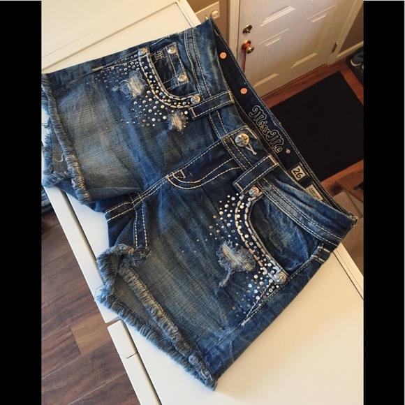Miss Me Pants - Miss Me Signature Shorts-Sz 26. Distressed. EUC!!
